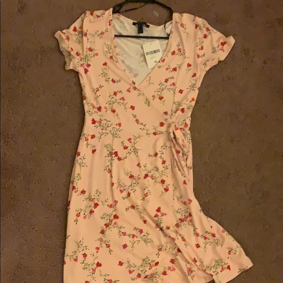 Forever 21 Dresses & Skirts - Floral dress